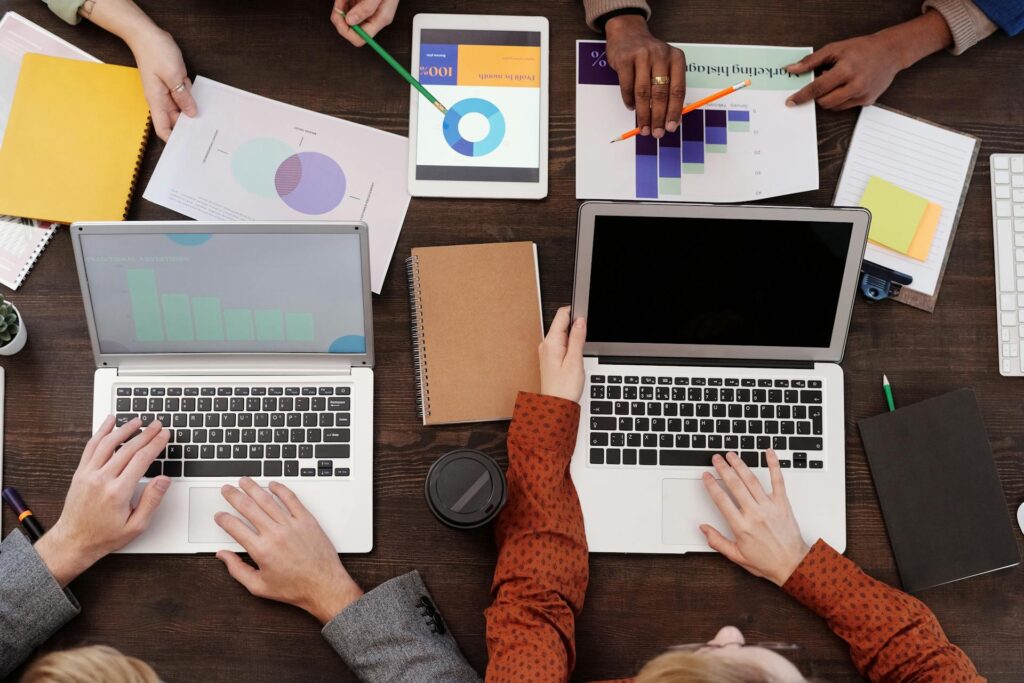 Data-Driven Insights and Reporting​